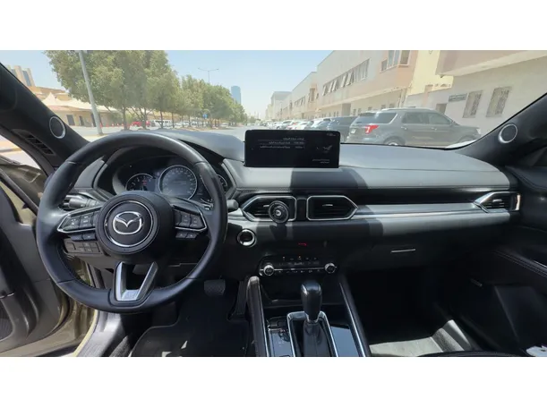 Car image 17
