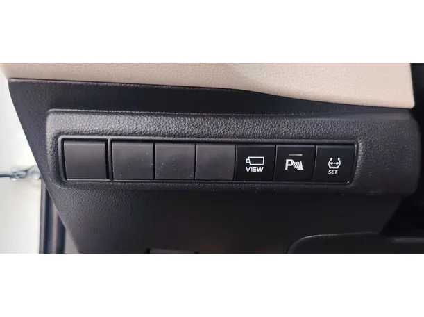 Car image 27