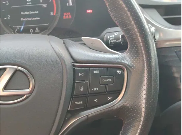 Car image 23