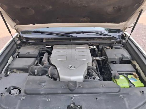 Car image 20