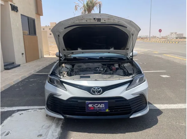 Car image 24