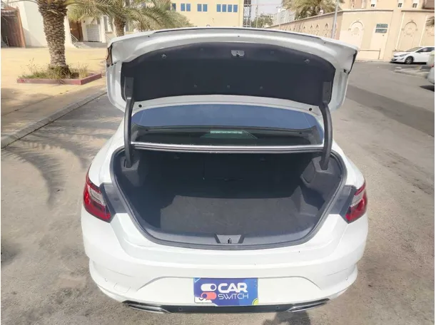 Car image 31