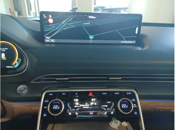 Car image 15
