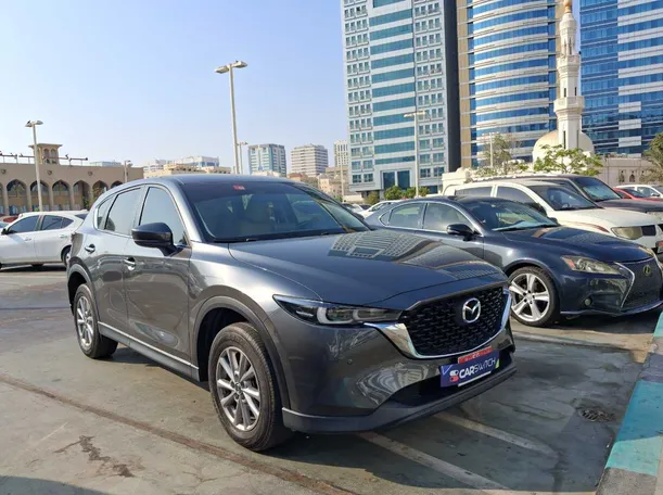 Car image 4