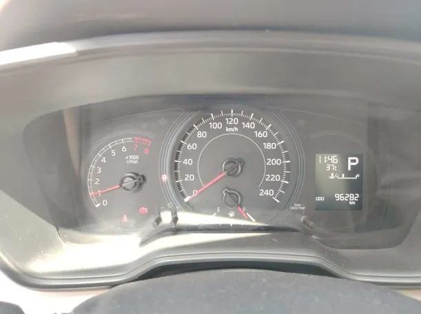 Car image 25