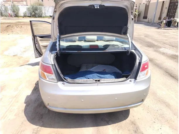 Car image 27
