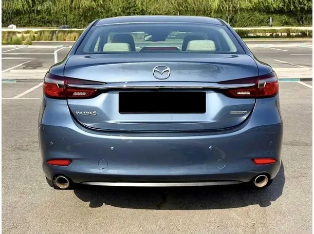 Car image 6