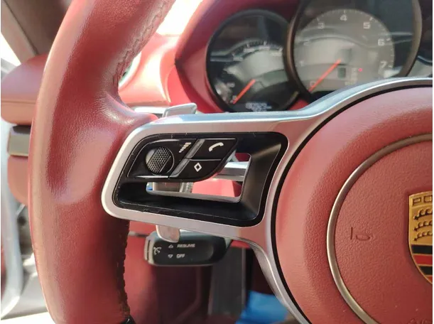 Car image 22