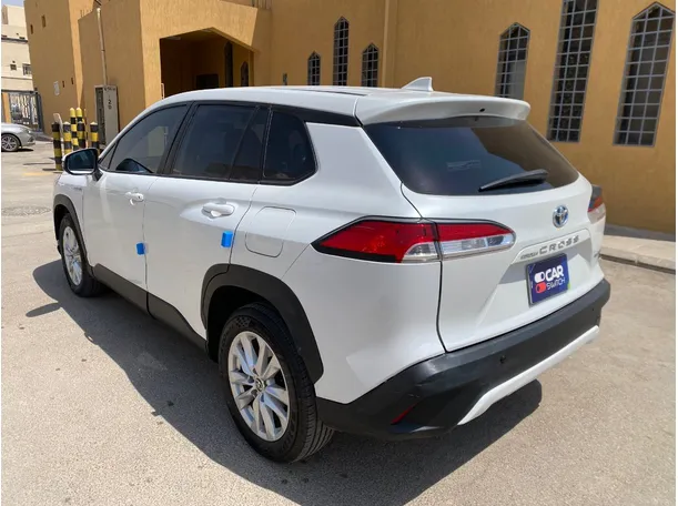 Car image 7