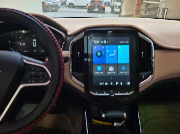 Car image 16