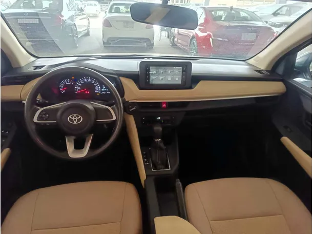 Car image 22