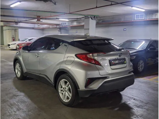 Car image 5