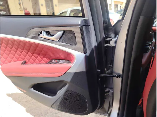 Car image 33