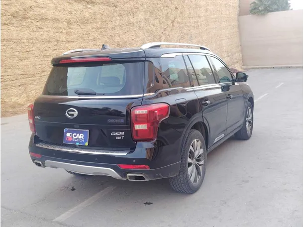 Car image 5