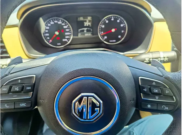 Car image 29