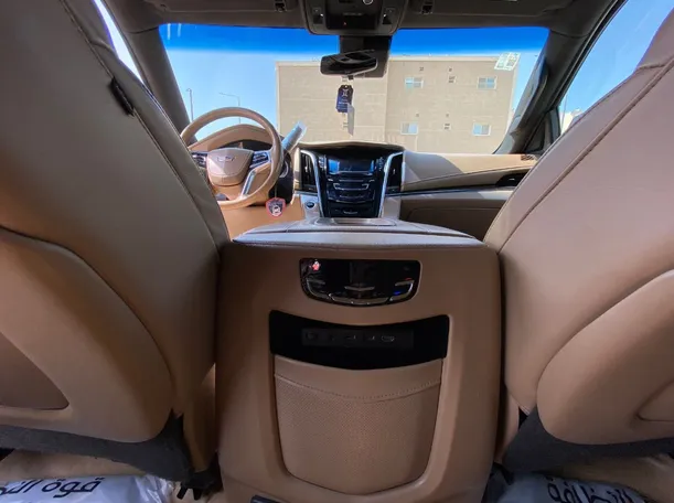 Car image 31