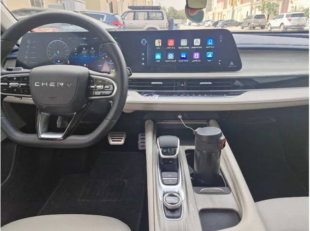 Car image 18