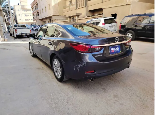 Car image 7