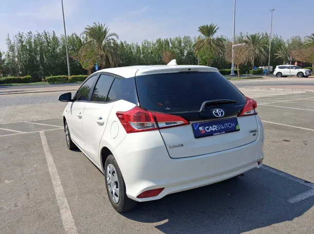 Car image 7