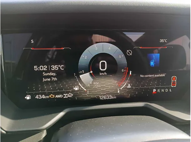 Car image 19