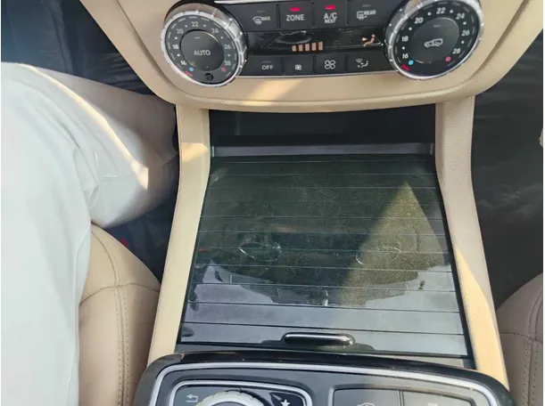 Car image 45
