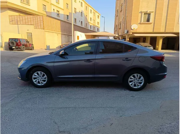 Car image 8