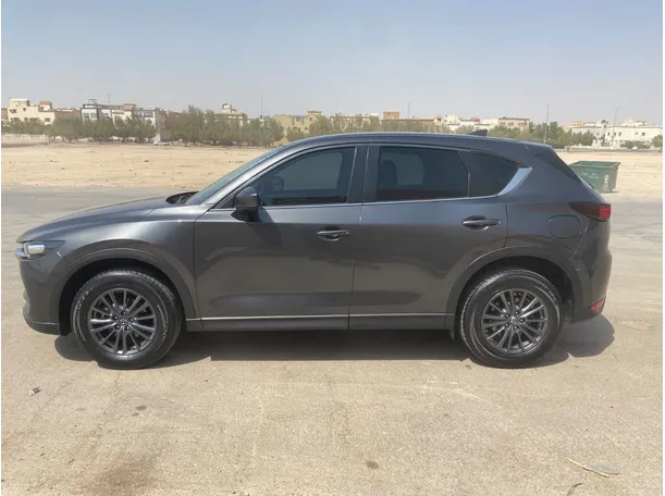 Car image 8