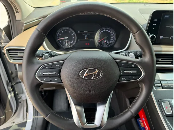 Car image 19