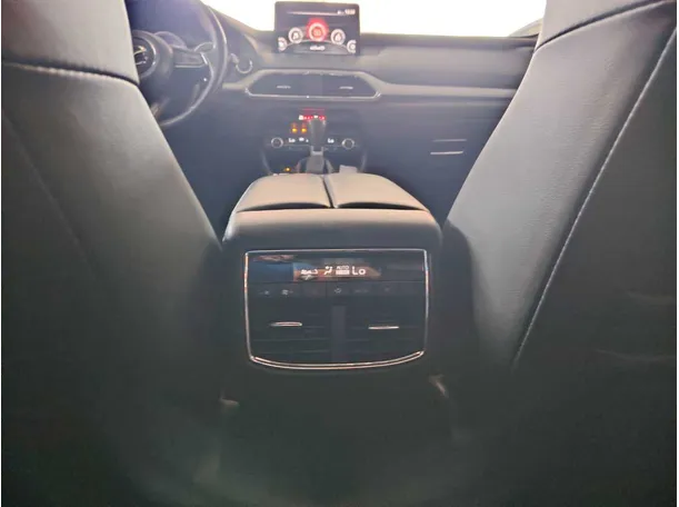 Car image 32