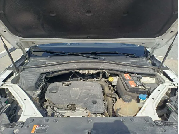 Car image 24