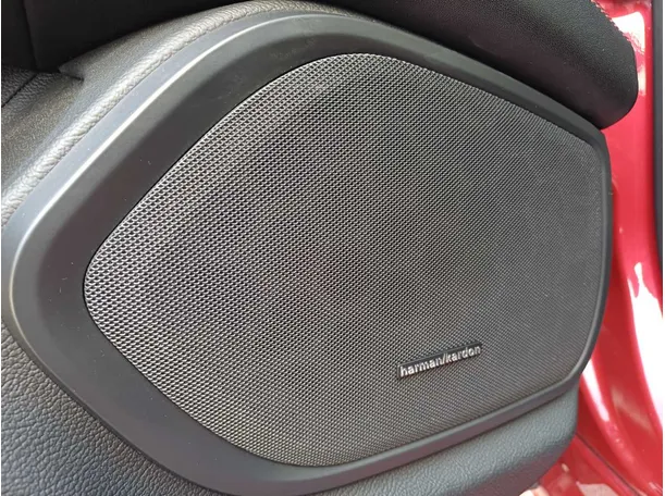 Car image 23
