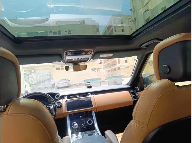 Car image 20