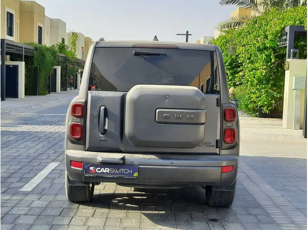 Car image 6
