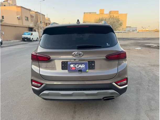 Car image 6