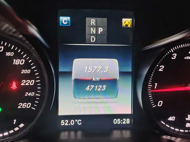 Car image 23