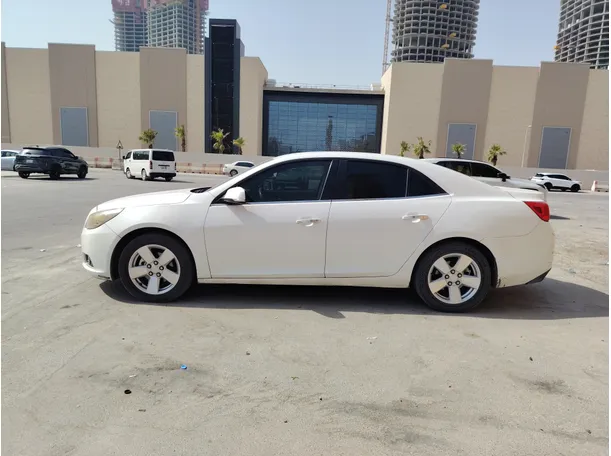Car image 8
