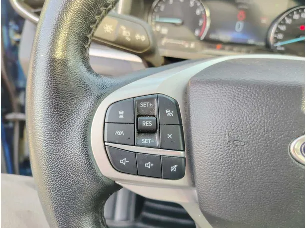 Car image 37