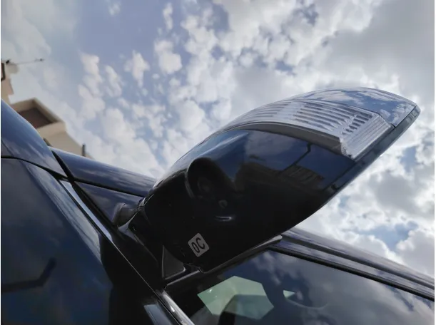 Car image 38