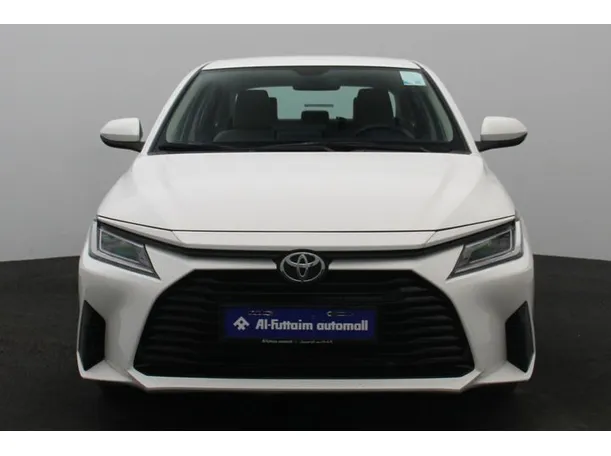 Car image 11