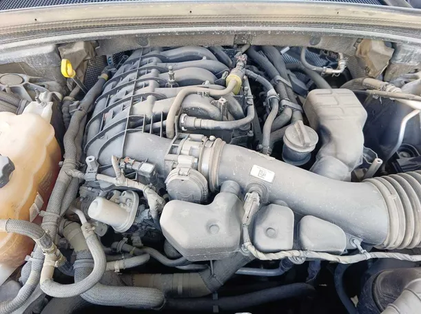 Car image 40