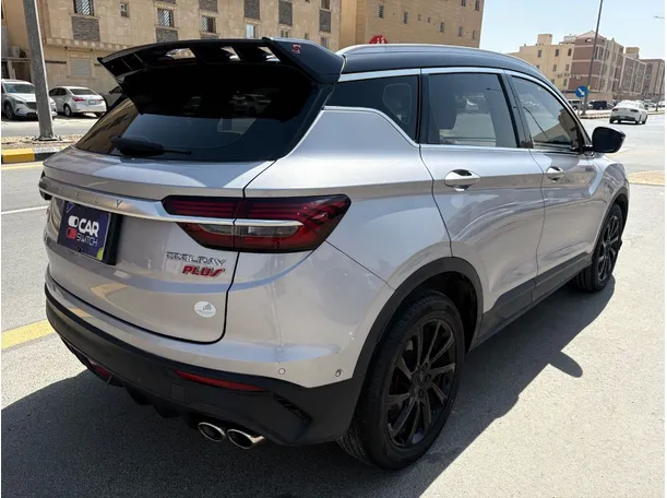 Car image 5