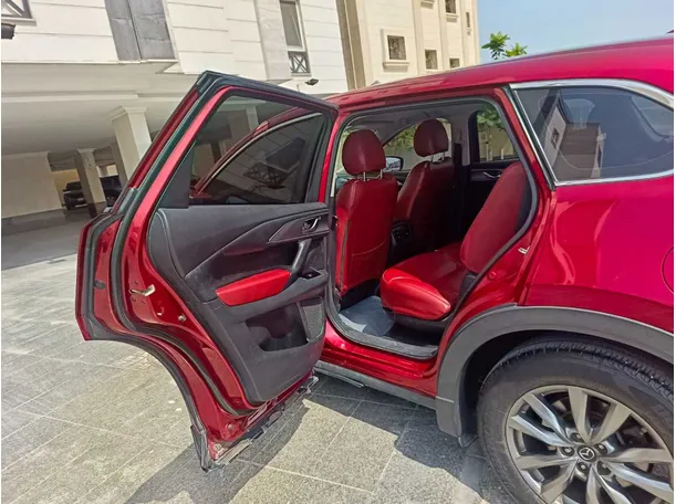 Car image 16