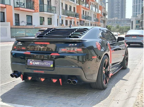 Car image 5