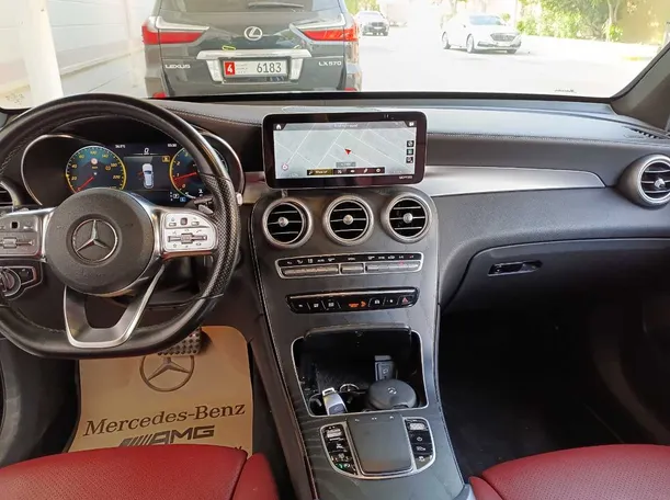 Car image 15
