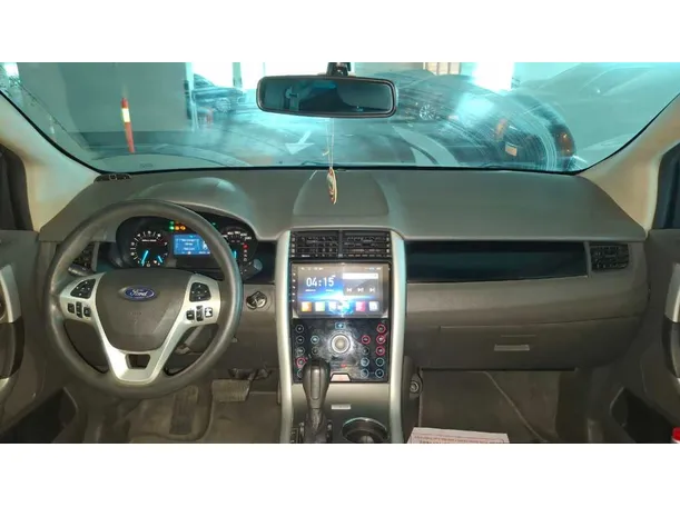 Car image 8