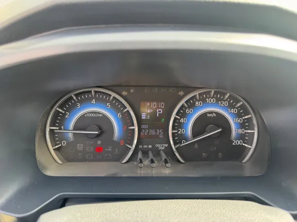 Car image 19