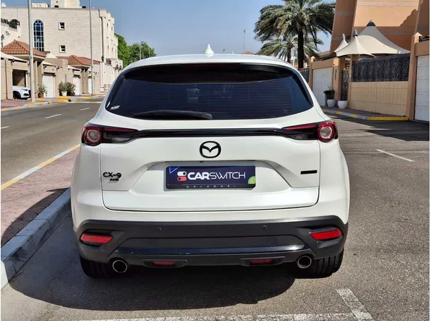 Car image 6