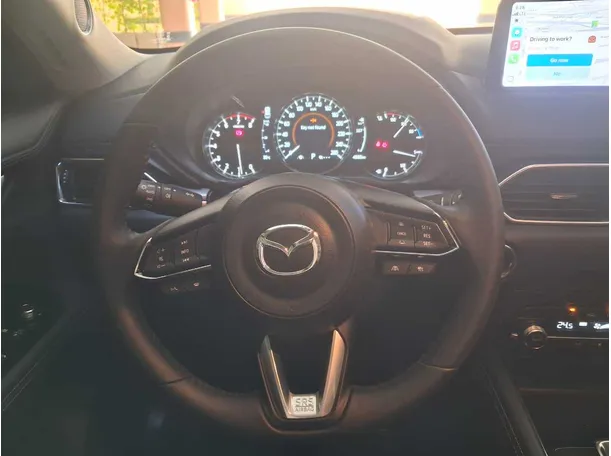 Car image 17