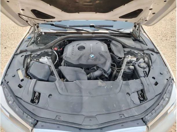 Car image 40