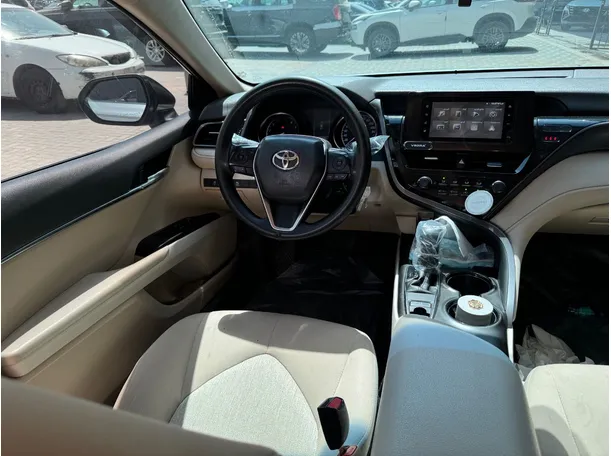 Car image 20